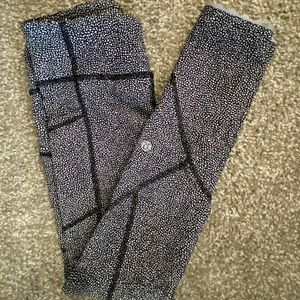 Lululemon leggings with pockets!